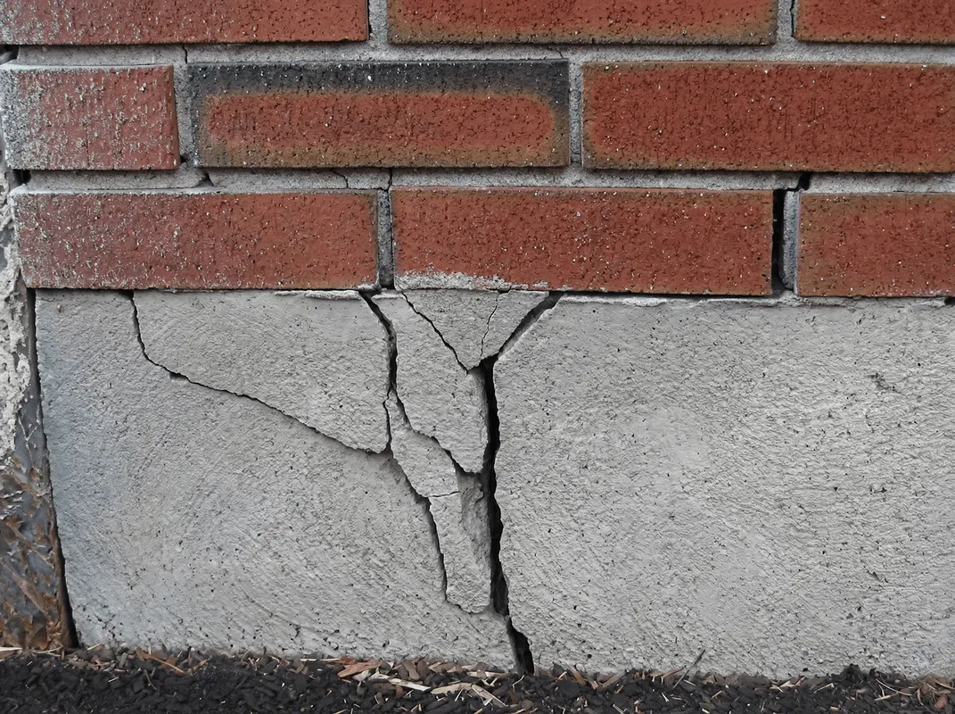 Concrete foundation with serious structural damage in Shreveport, LA